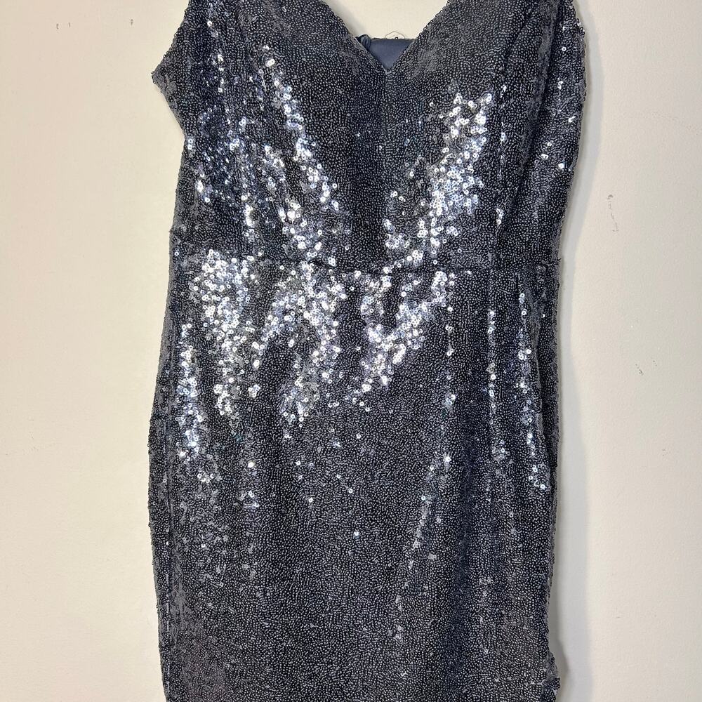 B. Darlin , V-neck, Spaghetti Strap Sequin Mini Dress-Size 11/12 - Picture 14 of 14